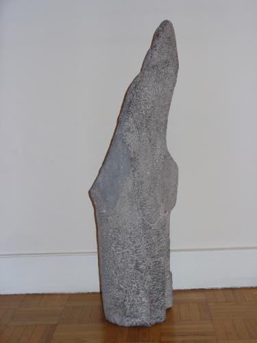 2006 - Flamenco : chorégraphie numéro 3 | Matériaux : Pierre Granit | Techniques : Taille directe | Dimensions : 18 x 17 x 70 cm | Poids : 30 kg