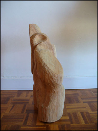 2008 - Réflexions | Matériaux : Bois de Frêne | Techniques : Taille directe | Dimensions : 50 x 38 x 20 cm | Poids : 6 kg