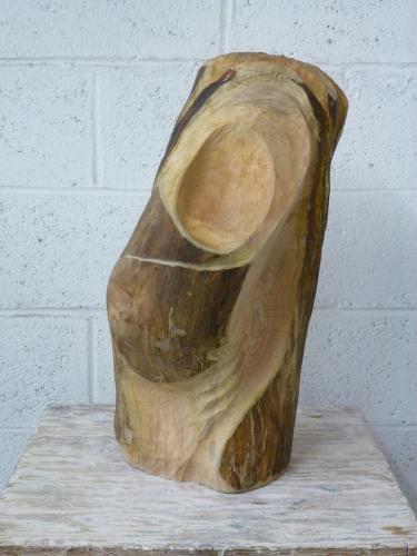 2015 - La Victoire | Matériaux : Bois de Frêne | Techniques : Taille directe | Dimensions : 55 x 40 x 30 cm | Poids : 17 kg | VENDU