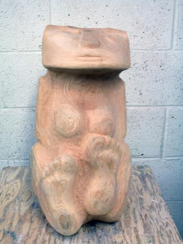 2016 - Méditation Fenua | Matériaux : Bois de Frêne | Techniques : Taille directe | Dimensions : 47 x 27 x 27 cm | Poids : 10 kg