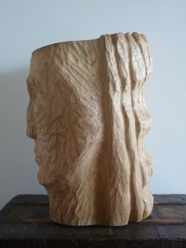 2018 - Position solidaire | Matériaux : Bois de Frêne | Techniques : Taille directe | Dimensions : 55 x 31 x 36 cm | Poids : 25 kg