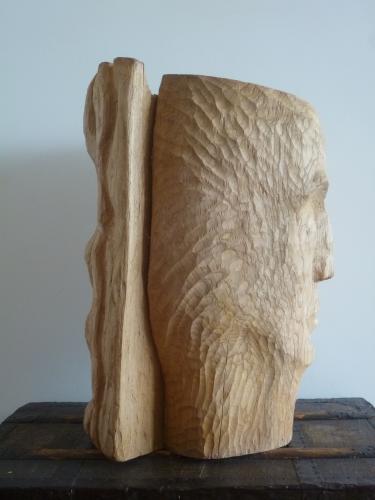 2018 - Position solidaire | Matériaux : Bois de Frêne | Techniques : Taille directe | Dimensions : 55 x 31 x 36 cm | Poids : 25 kg