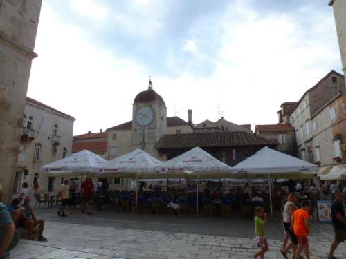 J2 : Trogir
