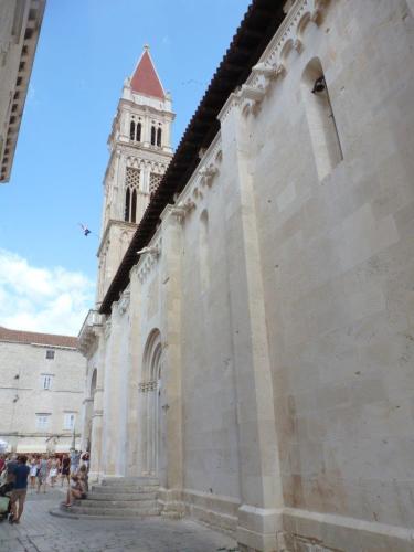 J2 : Trogir